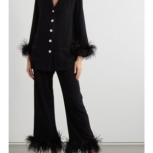 Sleeper Party Pajama Set with Feathers in Black